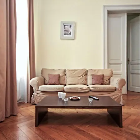Appartement Riverbank-1 *